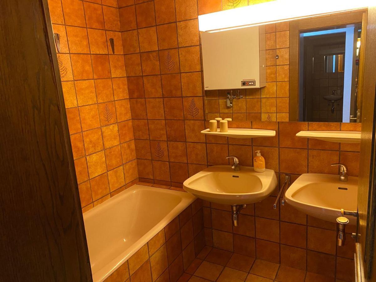 Appartement Latschen - Ferienhaus Бад Клайнкирххайм Екстериор снимка