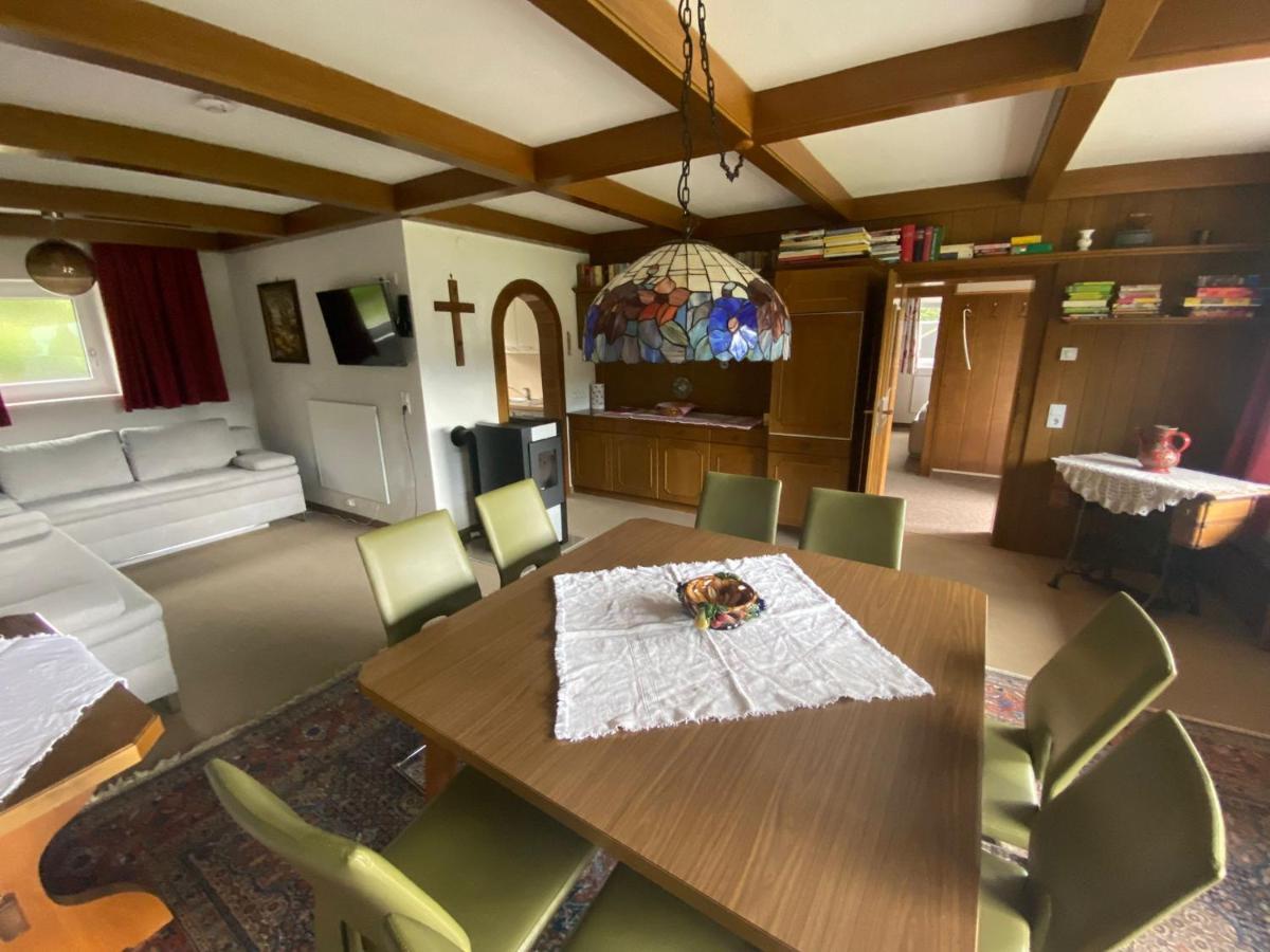 Appartement Latschen - Ferienhaus Бад Клайнкирххайм Екстериор снимка