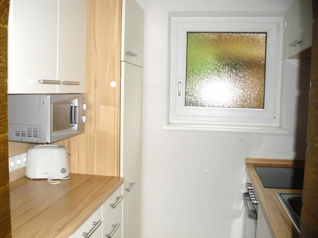Appartement Latschen - Ferienhaus Бад Клайнкирххайм Екстериор снимка