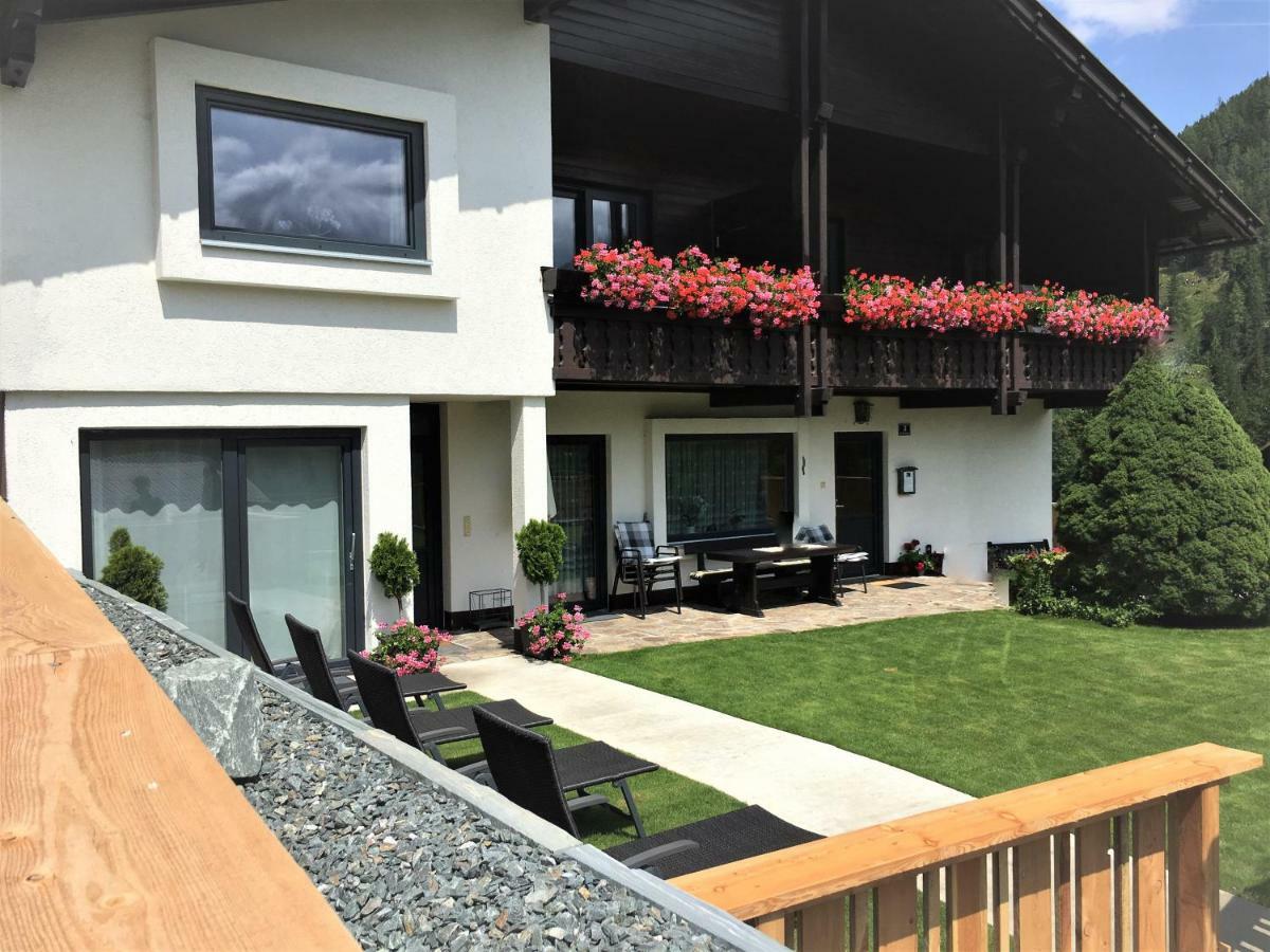 Appartement Latschen - Ferienhaus Бад Клайнкирххайм Екстериор снимка